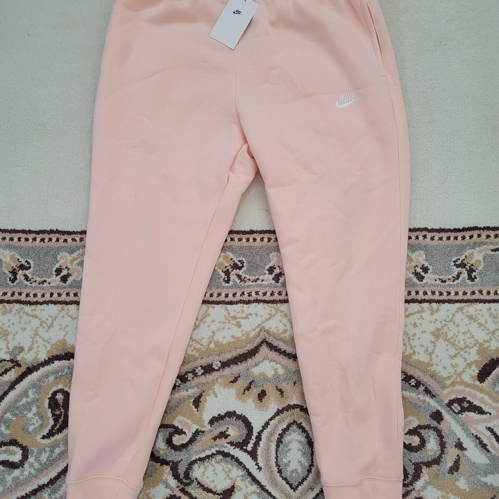 Nike Men's Light Pink Jogger Pants New With Tags